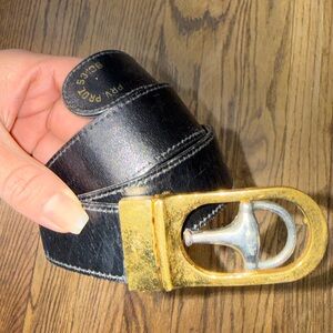 Vintage Gucci Black Leather Belt with Gold Buckle